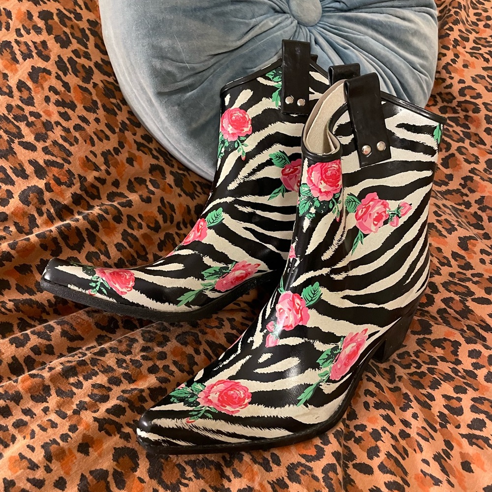 Nomad Black and White Floral Heeled Boots